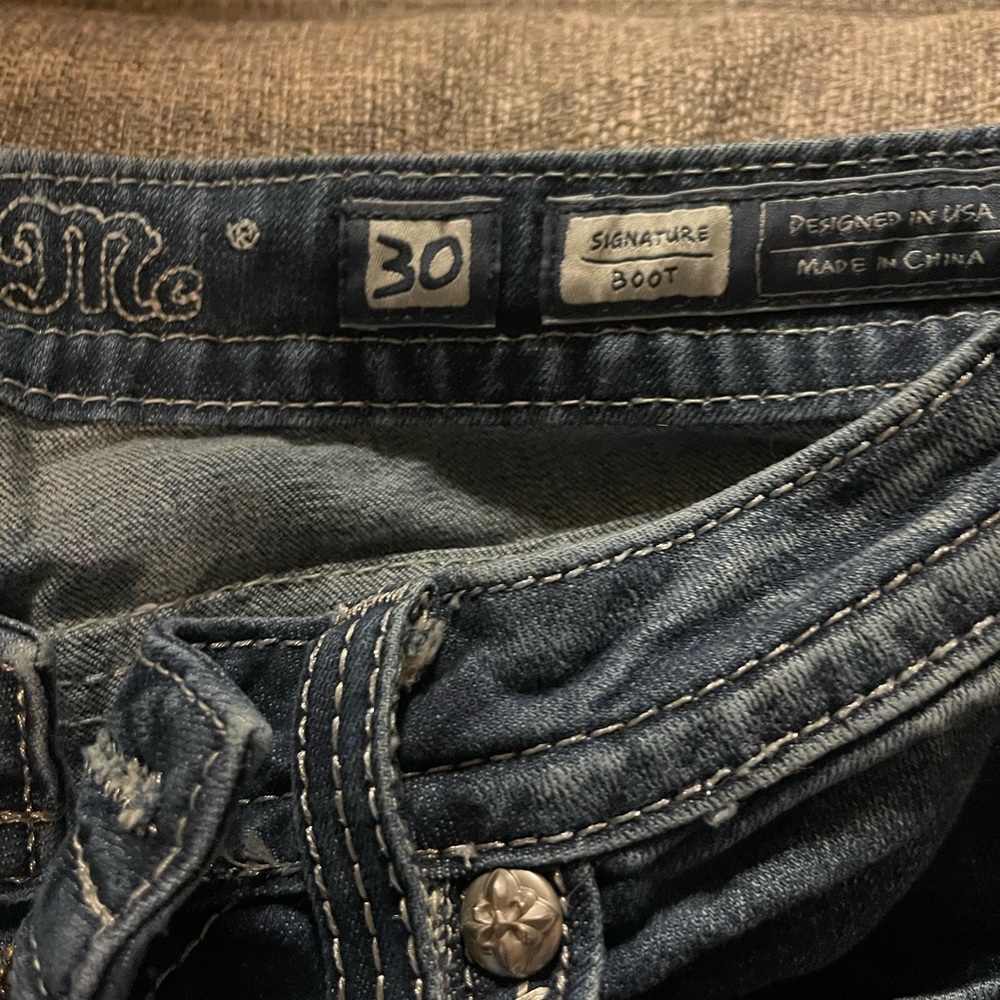 Bootcut jeans. No tears or rips - Picture 3 of 3